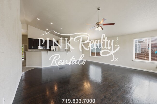 Building Photo - 7502 Araia Dr