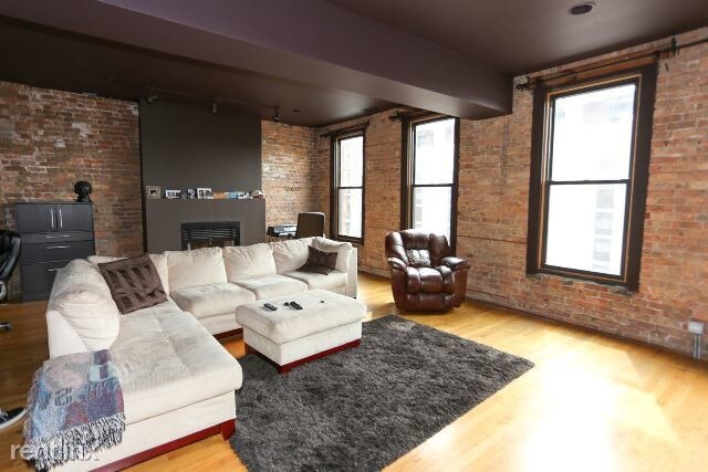 Building Photo - 1330 W Madison St