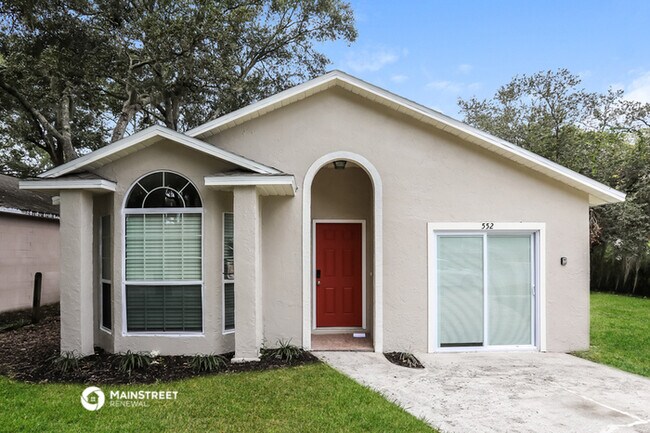 Building Photo - 552 Winding Oak Ln