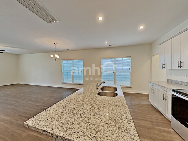Foto del edificio - 5314 Tupelo St