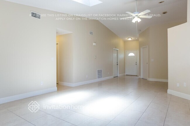 Building Photo - 125 Sherwood Dr