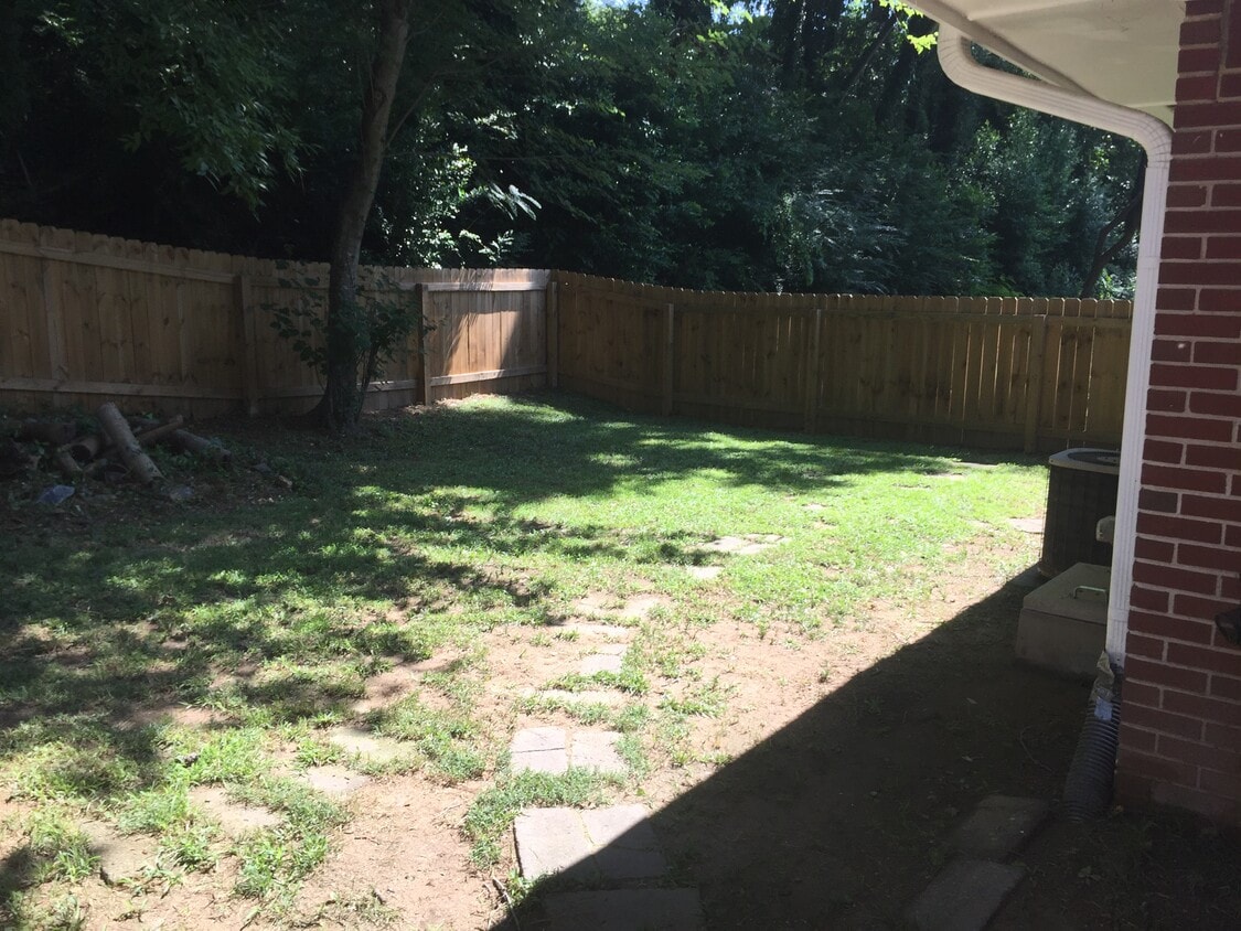 Fenced in backyard - 430 Wimbledon Road Northeast