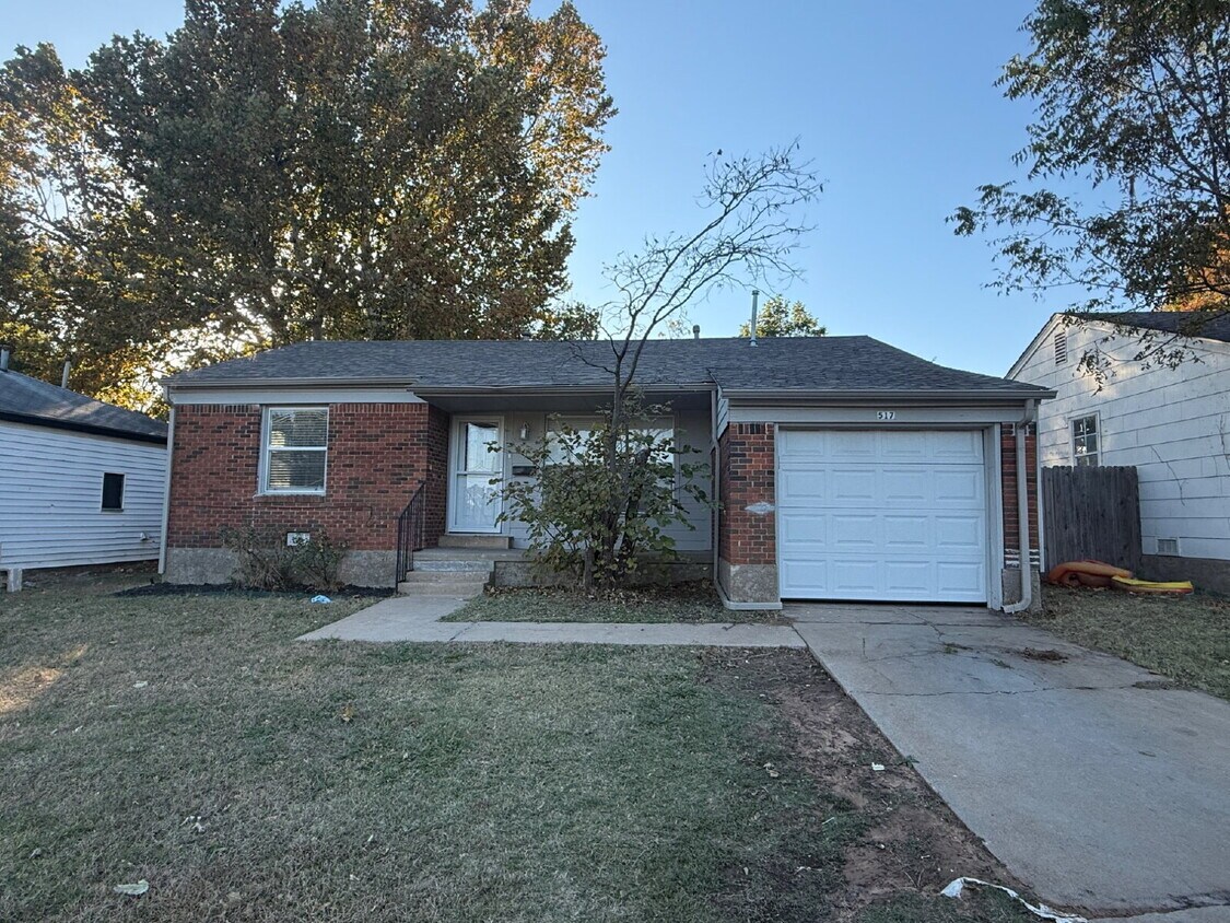 3 Bed Home in Midwest City - 3 Bed Home in Midwest City
