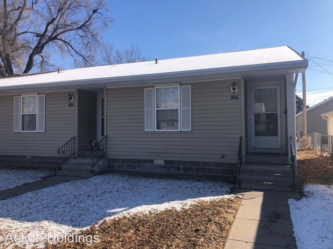 2 br, 1 bath House 2307 N Huston St House Rental in Grand Island