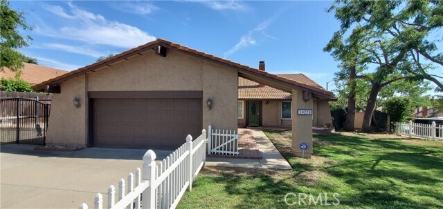 Foto principal - 10275 Banyan St
