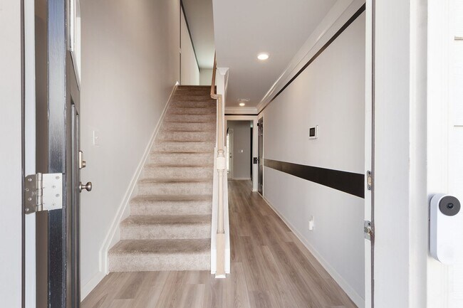 Foto del edificio - Newly Constructed 3bd/3.5ba w/ Gym, Min From Airport and Downtown Hapeville!