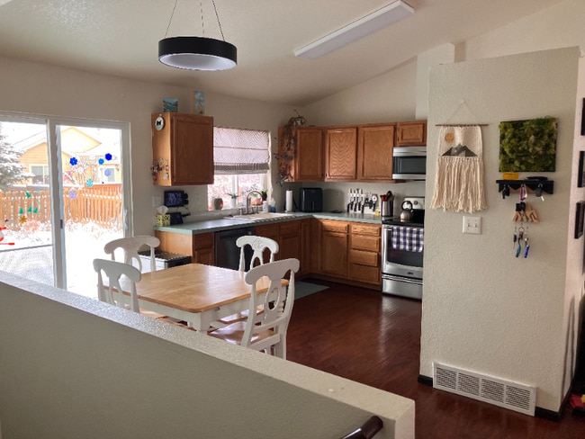 Building Photo - 2451 W 44th St