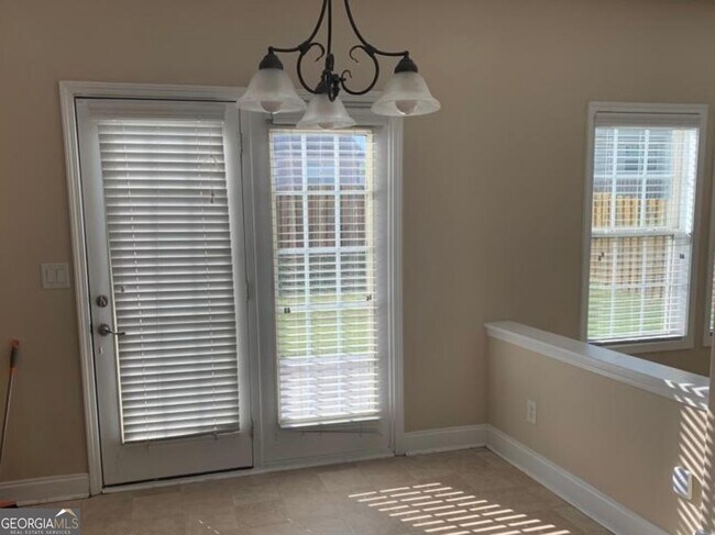 Foto del edificio - 1265 Leisure Lake Dr