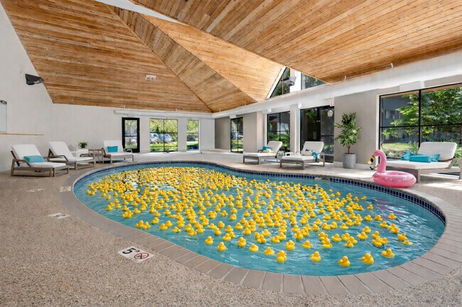 Foto del edificio - Pebble Creek North Apartments