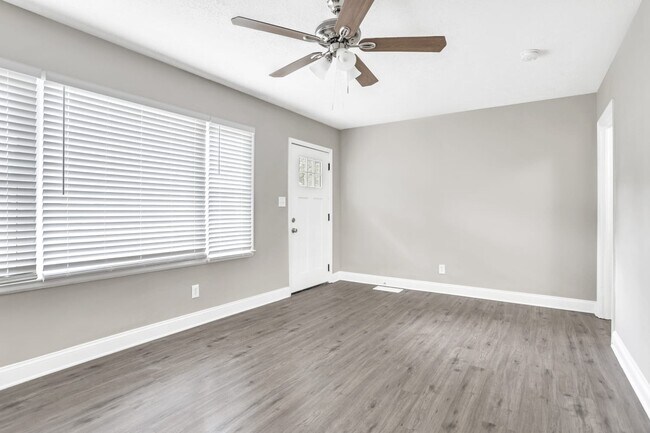 Building Photo - 2276 Mark Trl