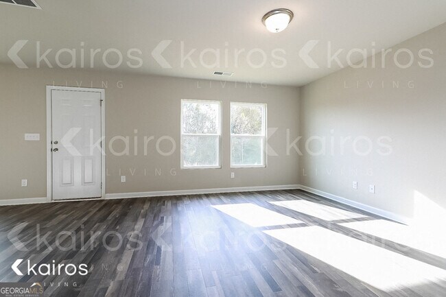 Building Photo - 813 Dove Tree Ln