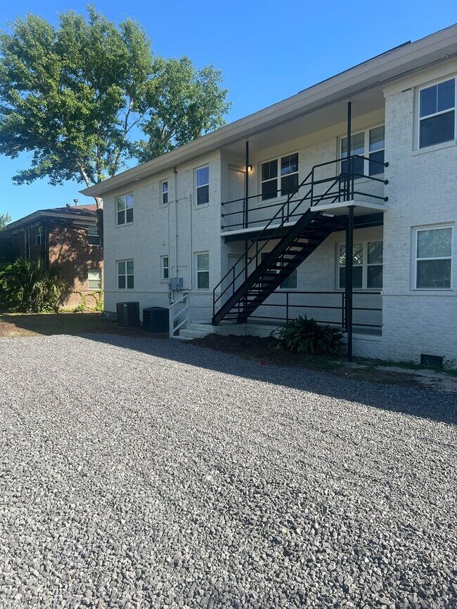 Foto del edificio - 664 Windermere Blvd