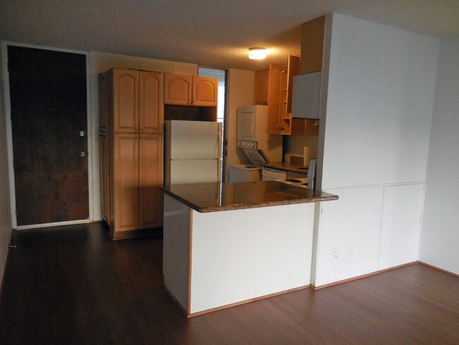 Kitchen - 95-2051 Waikalani Pl