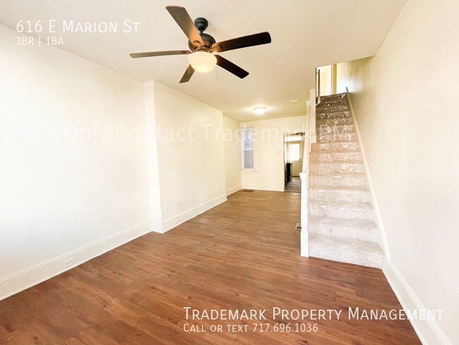 Building Photo - Beautiful 3 Bedroom Town Home