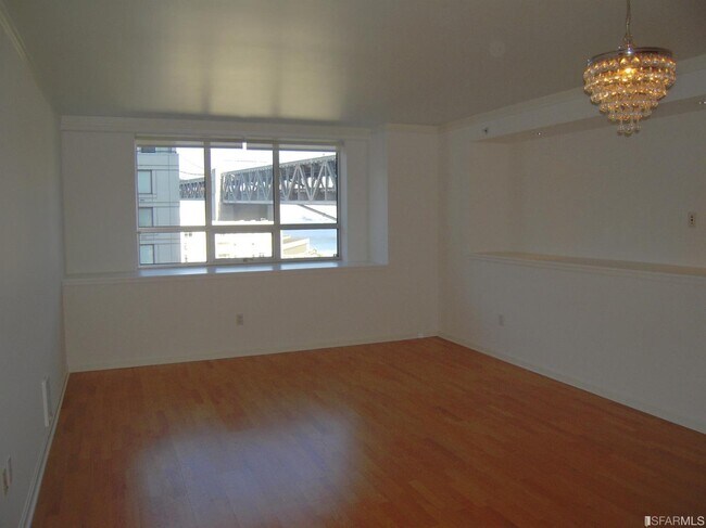 Building Photo - 400 Beale St