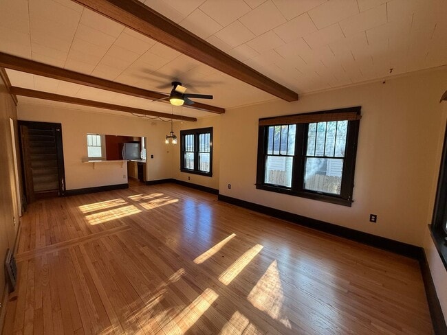 Foto del edificio - 228 8th Ave SE