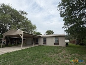Building Photo - 127 Hillcrest Dr