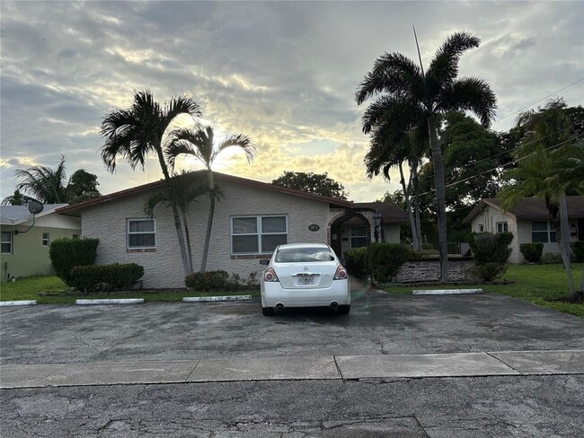 Building Photo - 1871 NW 59th Ter