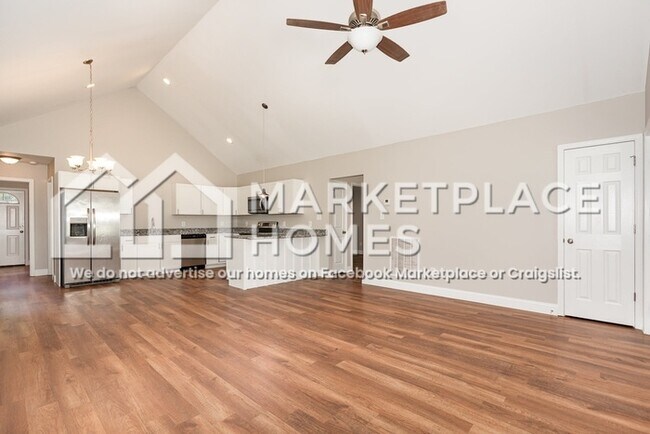 Building Photo - 404 N 13th St