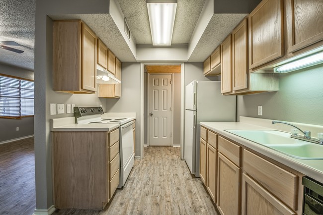 Building Photo - Sedona Townhomes