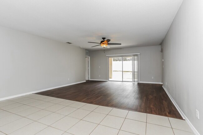 Building Photo - 471 Jeffrey James Way