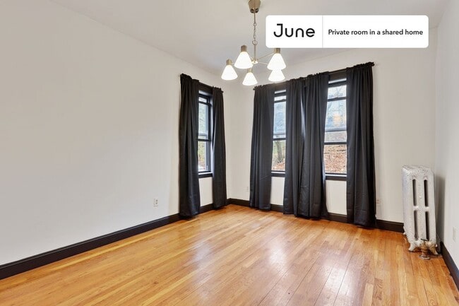 Photo - Room in Shared 4 bed/2.5 bath home