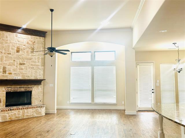 Foto del edificio - 1521 Snowberry Dr