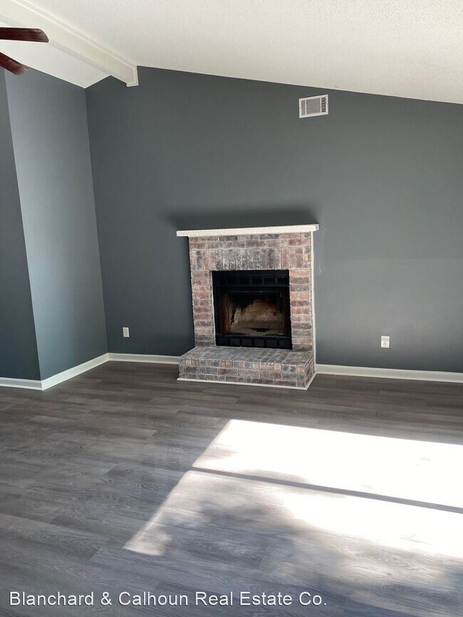 Foto del edificio - 3 br, 2 bath House - 606 Cedarwood Court