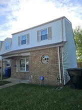 Building Photo - 723 Atterbury Ct