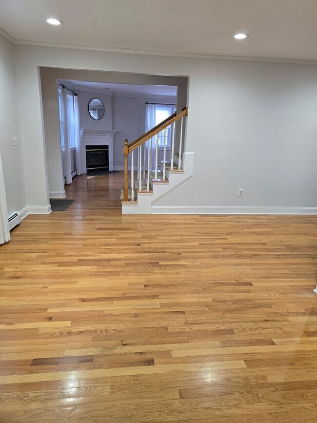 Foto del edificio - 5 Hillside Ave