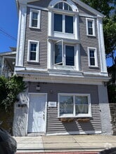 Building Photo - 39 Shaw St