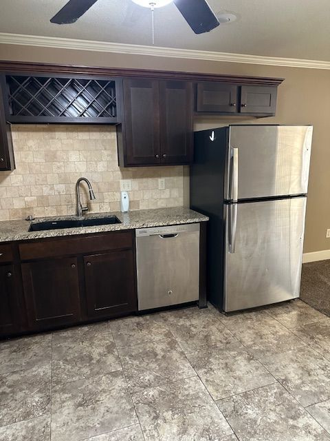 Building Photo - Modern 3-Bed, 2 Bath Townhome Near Brighto...