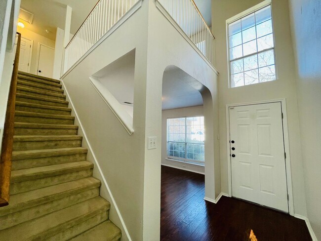 Foto del edificio - 10302 Lion Chase