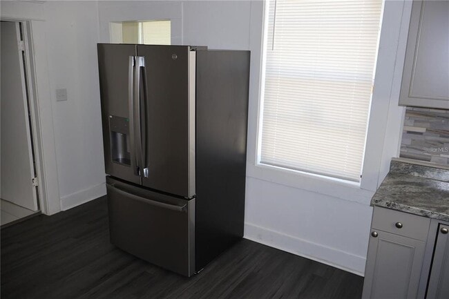 Foto del edificio - 1919 W Union St