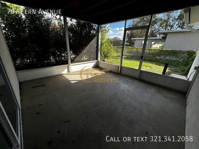 Foto del edificio - 707 Fern Ave