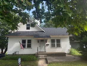 Building Photo - 1718 Rainey St