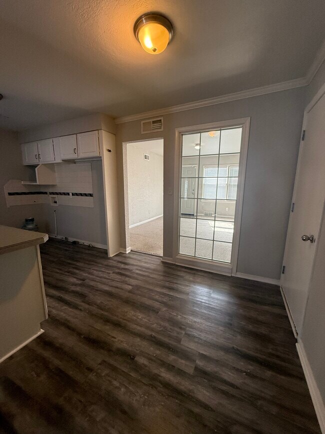 Foto del edificio - 1420 E 31st St S