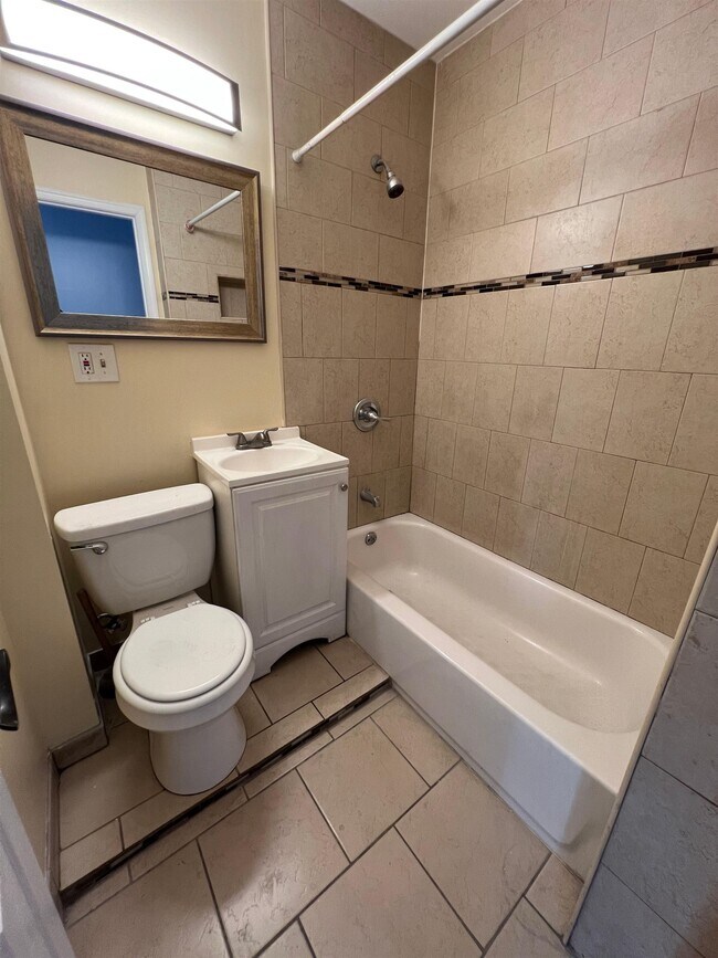 Foto del edificio - 183 Duncan Ave