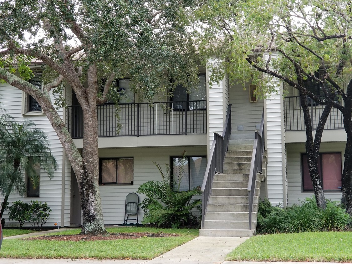 9818 NW 36th St, Sunrise, FL 33351 Condo for Rent in Sunrise, FL