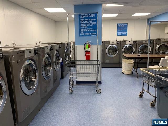 Foto del edificio - 6515 JFK Blvd E