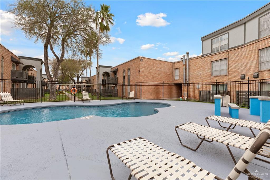 Foto principal - 2425 Barnard Rd