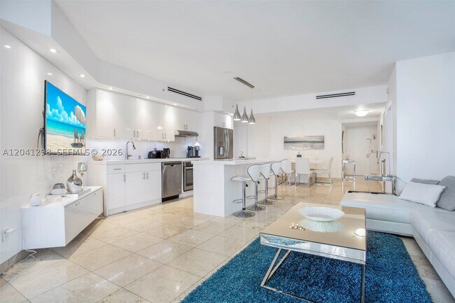 Foto del edificio - 4775 Collins Ave