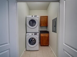 Building Photo - 2299 Lone Star Dr