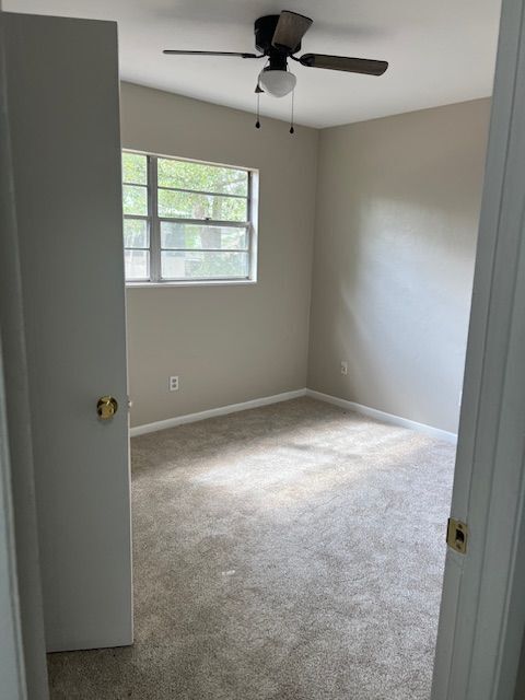 Foto del edificio - 3122 SW 26th Terrace