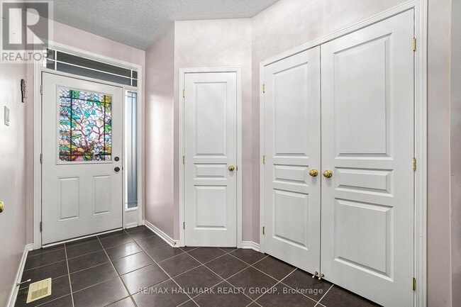 Photo du bâtiment - 1487 Carronbridge Cir