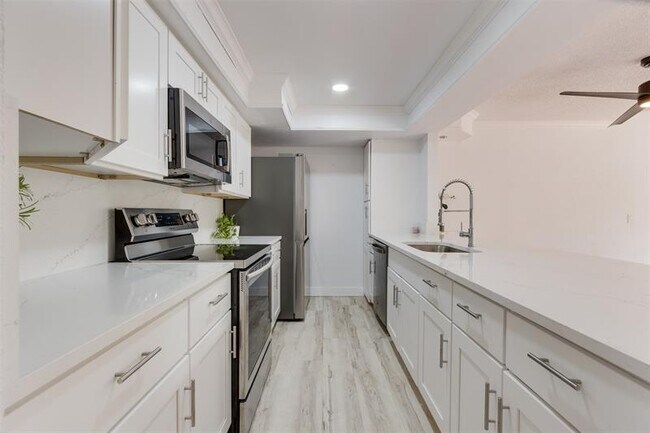 Foto del edificio - 7950 NW 11th Ct