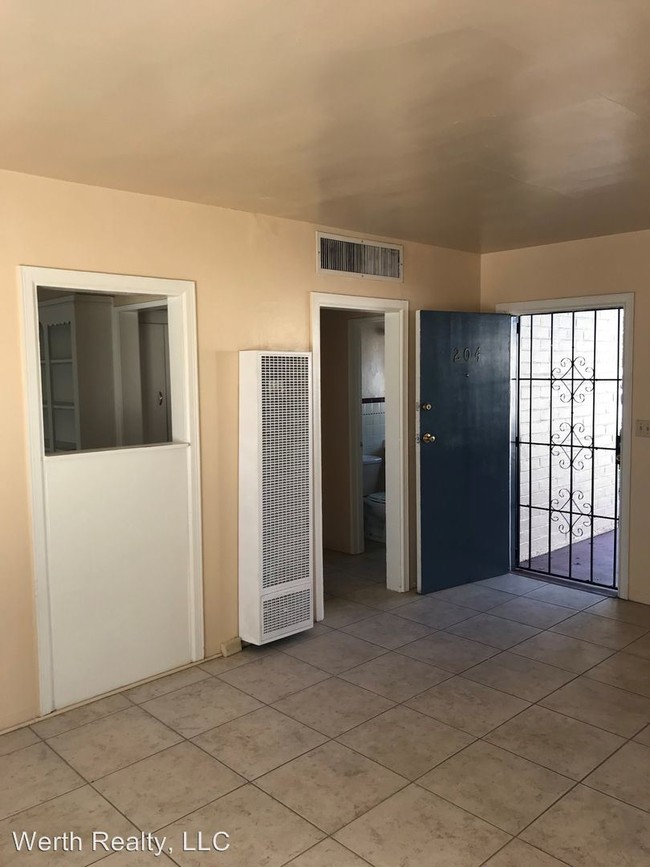 Foto del edificio - 202-226 N Alvernon Way