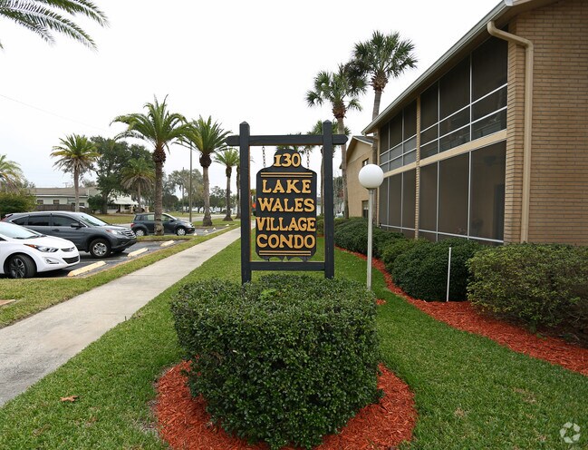 Foto del edificio - 130 E Johnson Ave