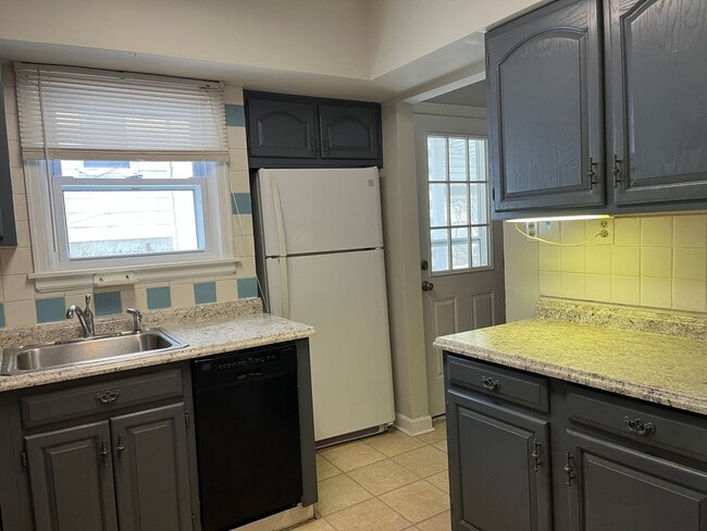 Building Photo - BRIDGETOWN - Charming 3+ bed 1.5 bath home