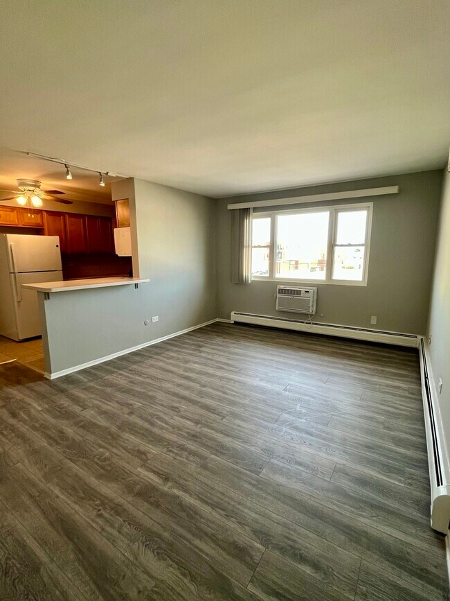Building Photo - 2334 N Harlem Ave